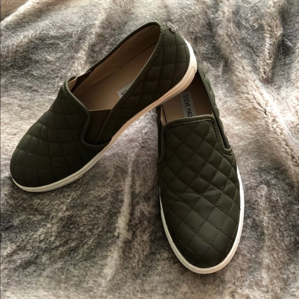 Steve Madden loafer slip on sneakers
